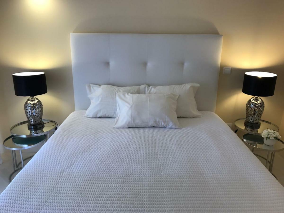 Beach & Sea Apt, Fast Wifi, Airco, Private Parking And Pool Portimao Bagian luar foto